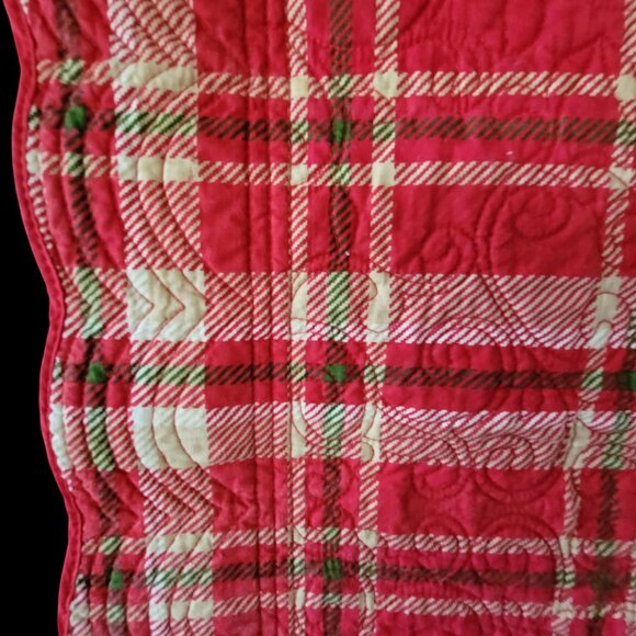 Vtg 80s 90s Y2K Quilted Red Christmas Table Runner With Holly Berry Design - Picture 8 of 10